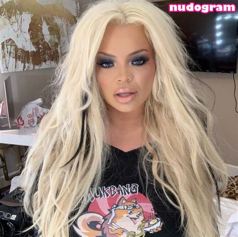 trishapaytas nude|Trisha Paytas Nude Videos